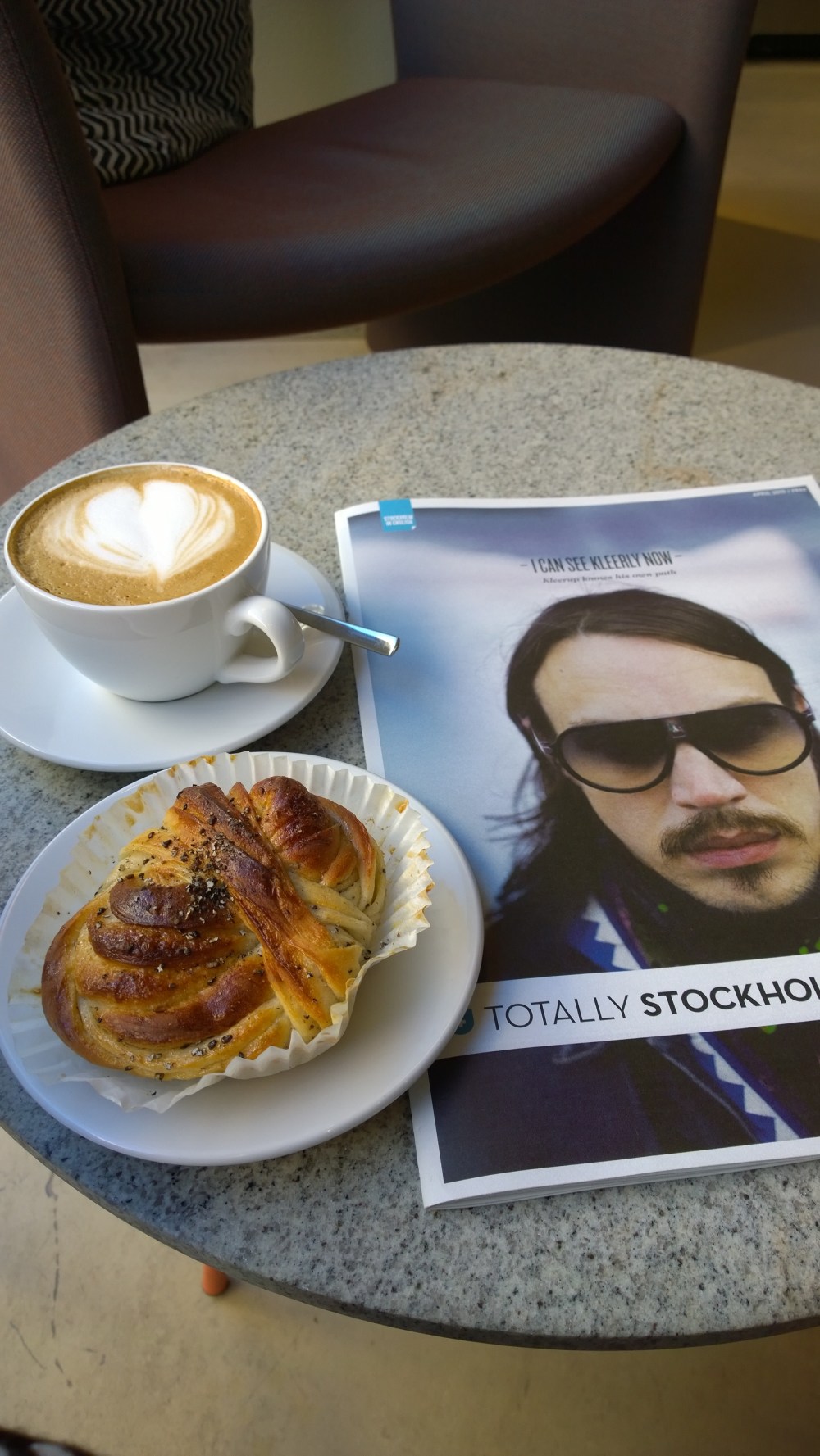 Cardamom bun and a coffee
